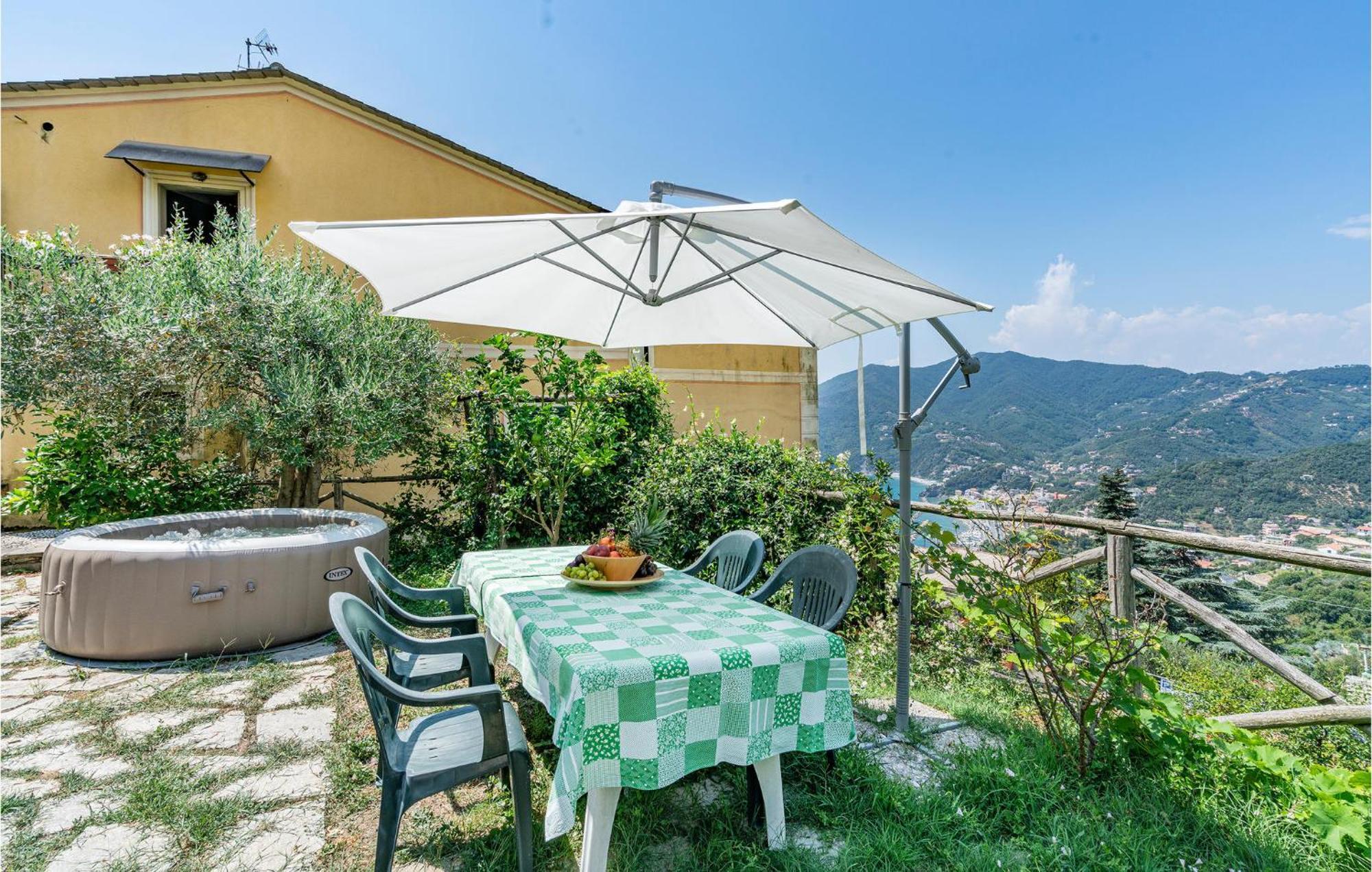 Awesome Home In Moneglia With Kitchen Bagian luar foto