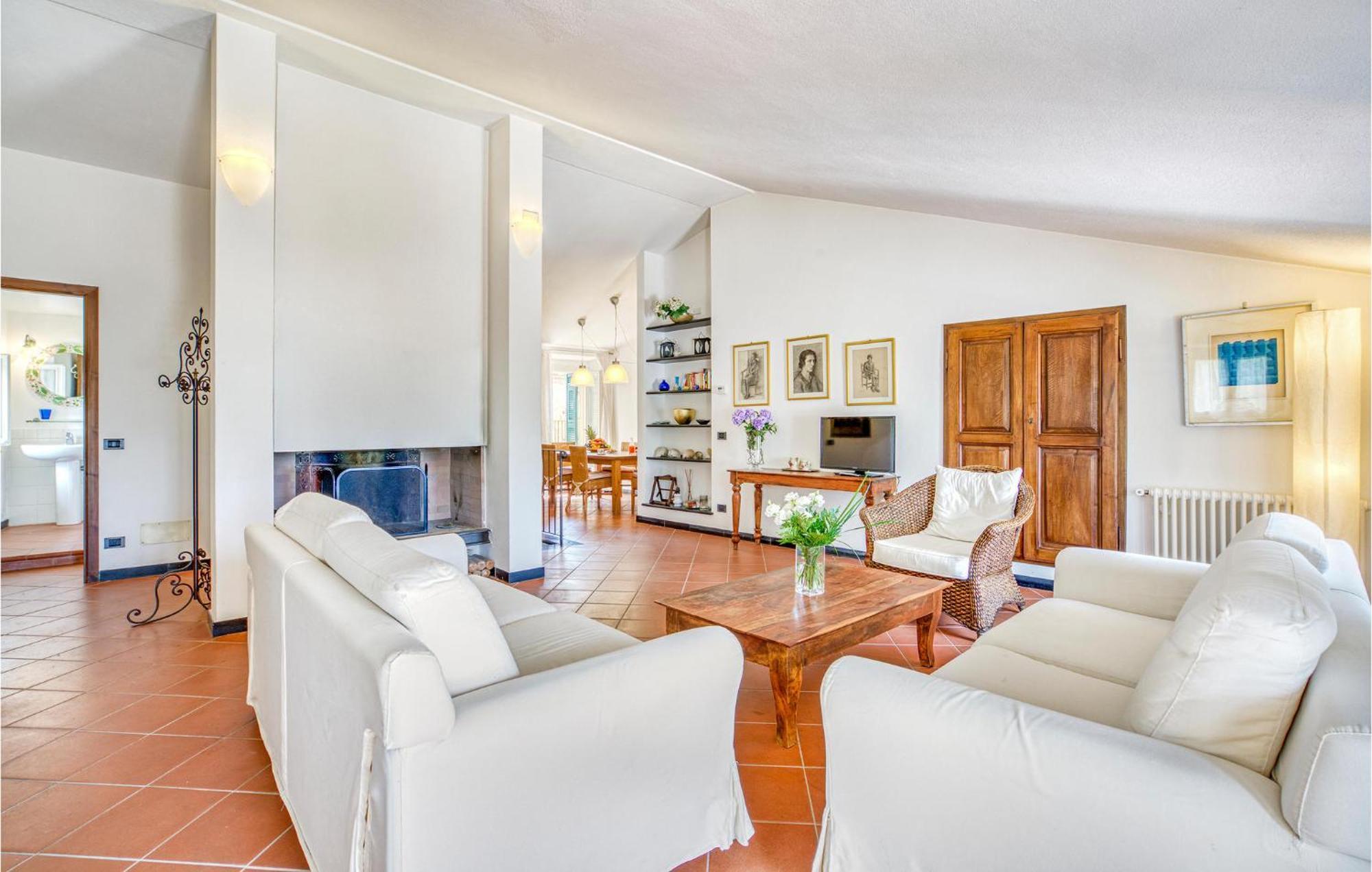 Awesome Home In Moneglia With Kitchen Bagian luar foto