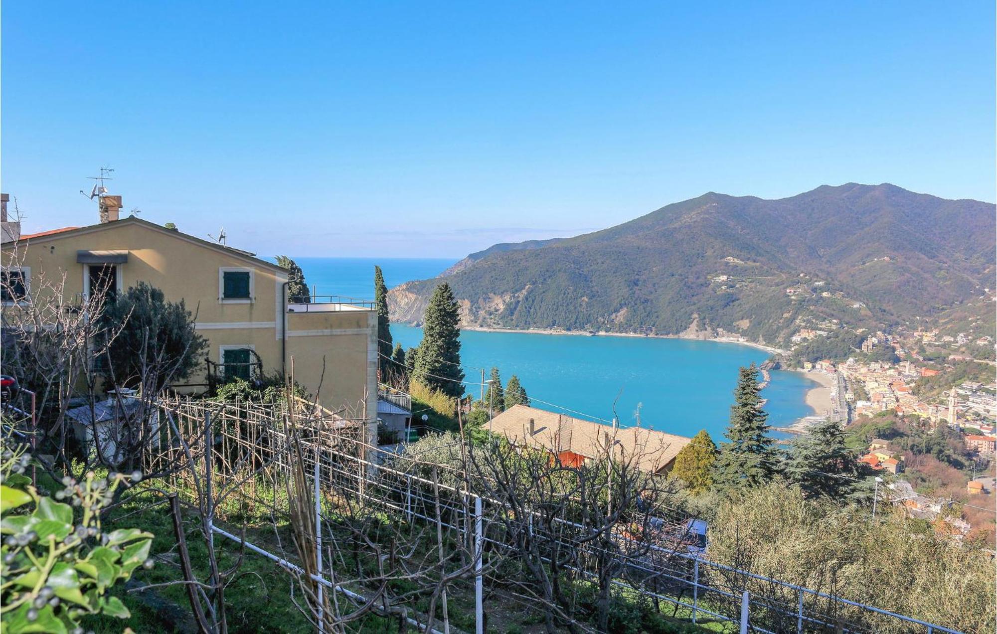 Awesome Home In Moneglia With Kitchen Bagian luar foto